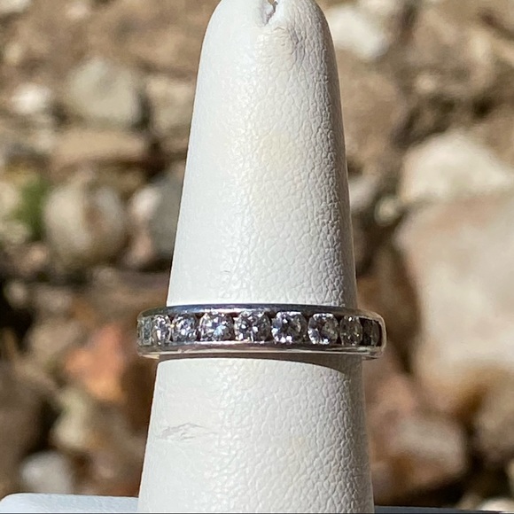 AUTHENTIC TIFFANY & CO 950 PLATINUM & DIAMOND WEDDING BAND - Picture 4 of 11